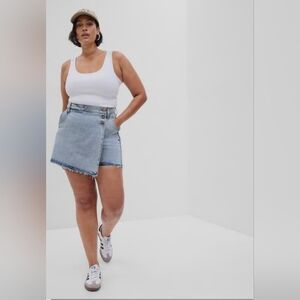 2/30$ GAP Light Blue Denim Skort